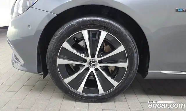 Mercedes-Benz E-Class 2021 2.0 автомат (гидро), миниатюра 5 Mercedes-Benz E-Class 2021 2.0 автомат (гидро), миниатюра 5