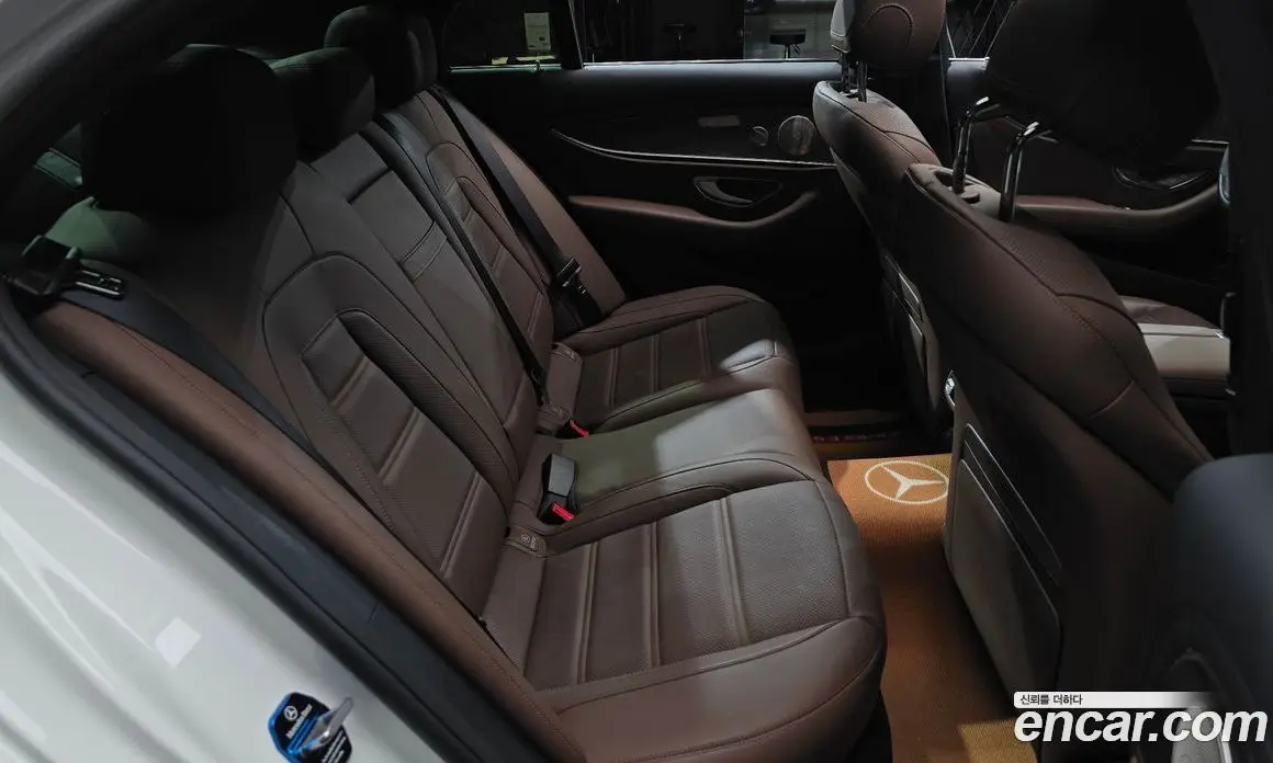 Mercedes-Benz E-Class 2021 3.0 автомат (гидро), фото 17