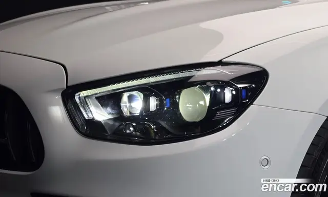 Mercedes-Benz E-Class 2021 3.0 автомат (гидро), миниатюра 8