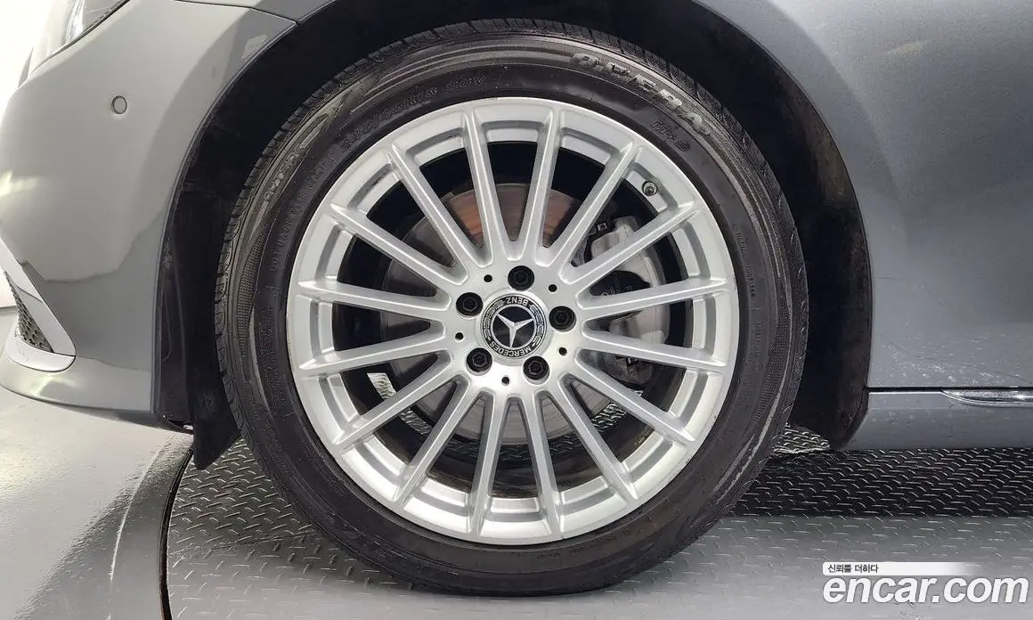 Mercedes-Benz E-Class 2022 2.0 автомат (гидро), фото 5 Mercedes-Benz E-Class 2022 2.0 автомат (гидро), фото 5