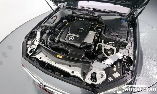 Mercedes-Benz E-Class 2022 2.0 автомат (гидро), миниатюра 6 Mercedes-Benz E-Class 2022 2.0 автомат (гидро), миниатюра 6