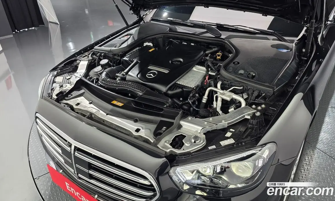 Mercedes-Benz E-Class 2022 2.0 автомат (гидро), фото 5