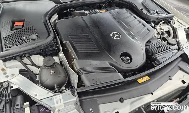 Mercedes-Benz E-Class 2023 3.0 автомат (гидро), миниатюра 6