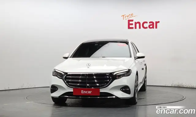 Mercedes-Benz E-Class 2024 2.0 автомат (гидро), миниатюра 2