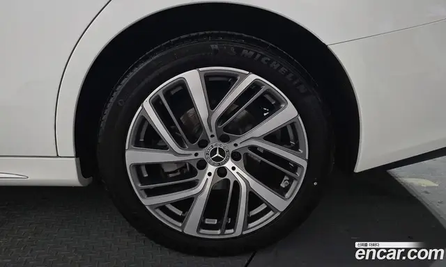 Mercedes-Benz E-Class 2024 2.0 автомат (гидро), миниатюра 6