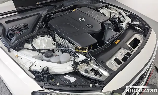Mercedes-Benz E-Class 2026 2.0 автомат (гидро), миниатюра 6