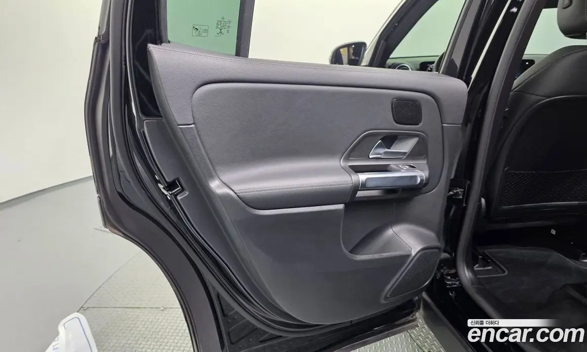 Mercedes-Benz EQB 2022 0.2 автомат (гидро), фото 15