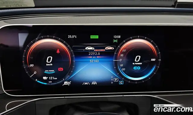 Mercedes-Benz EQC 2020 0.2 автомат (гидро), миниатюра 11
