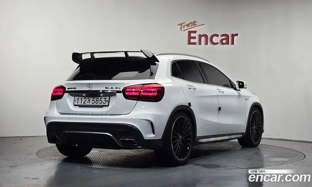 Mercedes-Benz GLA-Class 2018 2.0 автомат (гидро), миниатюра 2