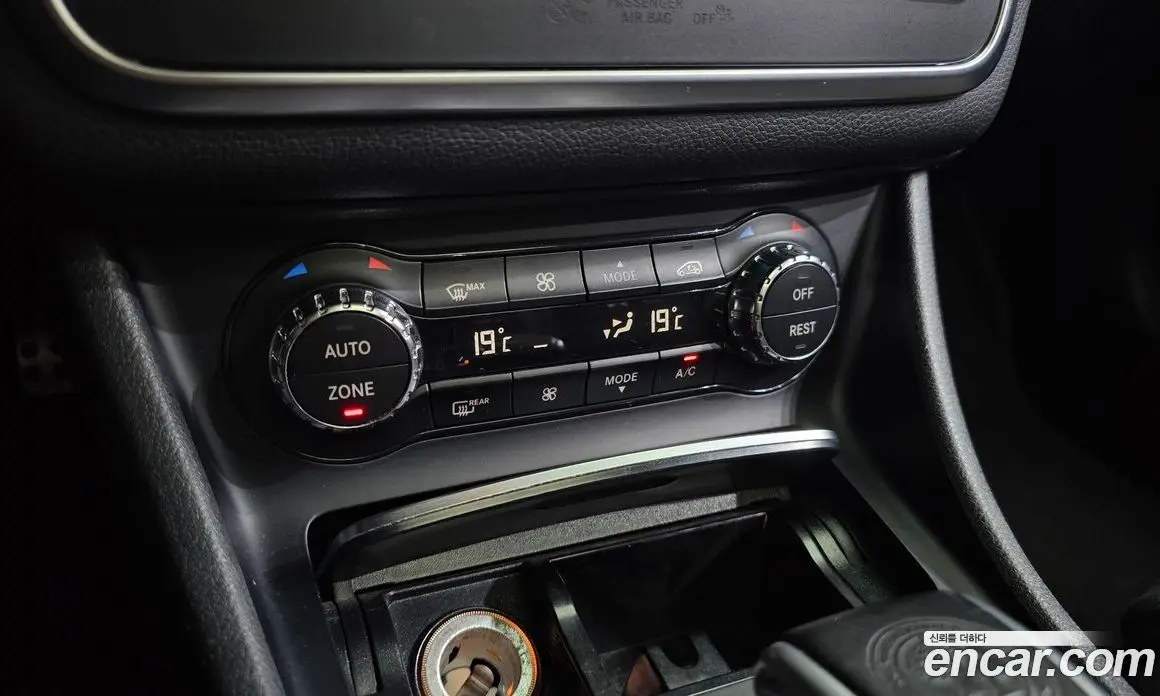 Mercedes-Benz GLA-Class 2018 2.0 автомат (гидро), фото 31