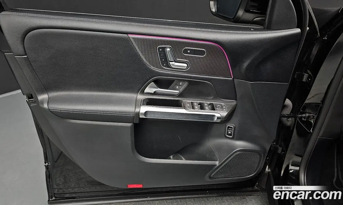 Mercedes-Benz GLB-Class 2021 2.0 автомат (гидро), фото 13