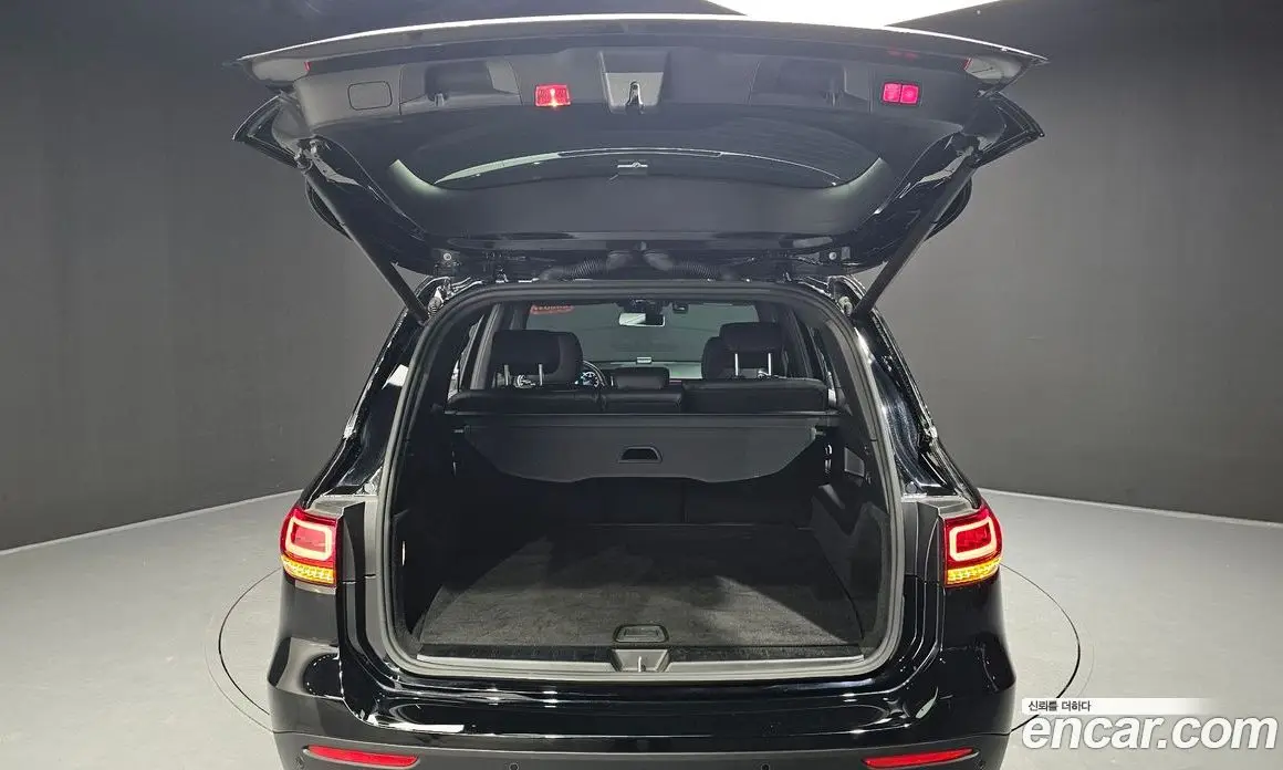 Mercedes-Benz GLB-Class 2021 2.0 автомат (гидро), фото 25