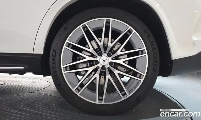 Mercedes-Benz GLE-Class 2025 3.0 автомат (гидро), миниатюра 6