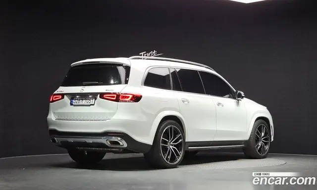 Mercedes-Benz GLS-Class 2023 4.0 автомат (гидро), миниатюра 2