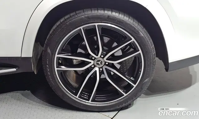 Mercedes-Benz GLS-Class 2023 4.0 автомат (гидро), миниатюра 7
