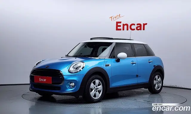 Mini Cooper 2018 1.5 автомат (гидро), миниатюра 1