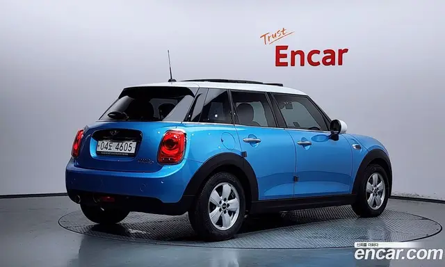 Mini Cooper 2018 1.5 автомат (гидро), миниатюра 2