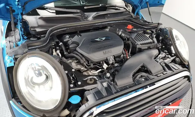 Mini Cooper 2018 1.5 автомат (гидро), миниатюра 6