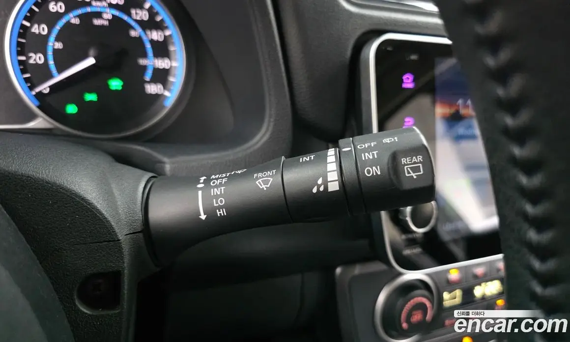 Nissan Leaf 2019 0.1 автомат (гидро), фото 26