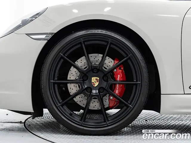 Porsche 718 2024 4.0 автомат (гидро), миниатюра 5