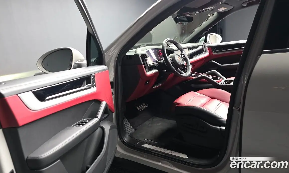 Porsche Cayenne 2023 3.0 автомат (гидро), фото 12