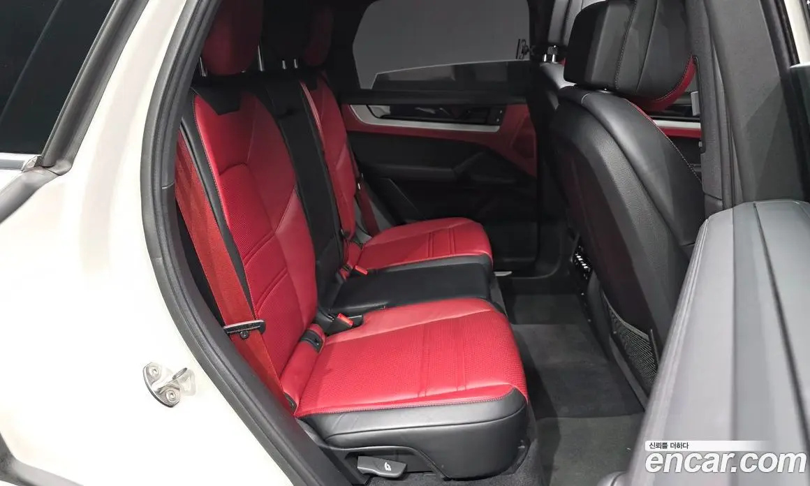 Porsche Cayenne 2023 3.0 автомат (гидро), фото 17