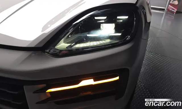 Porsche Cayenne 2023 3.0 автомат (гидро), миниатюра 7