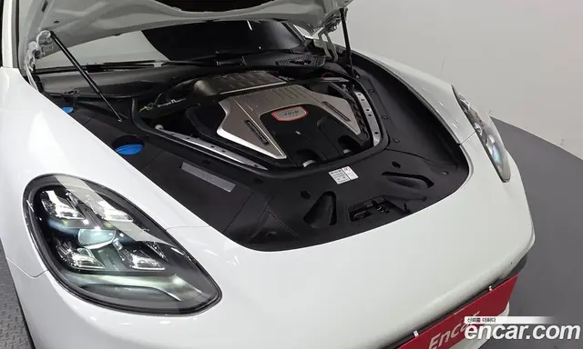 Porsche Panamera 2021 4.0 автомат (гидро), миниатюра 6