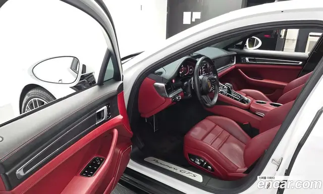 Porsche Panamera 2021 4.0 автомат (гидро), миниатюра 10