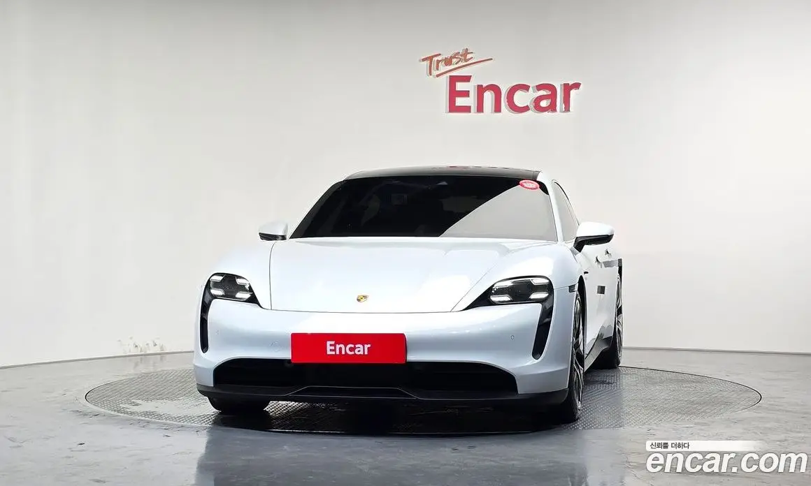 Porsche Taycan 2021 0.1 автомат (гидро), фото 3