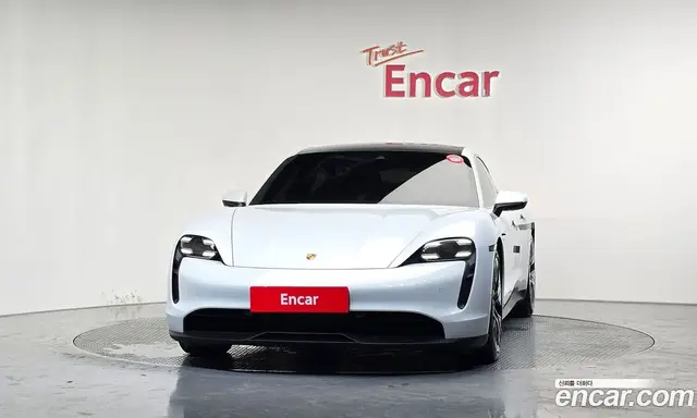 Porsche Taycan 2021 0.1 автомат (гидро), миниатюра 3