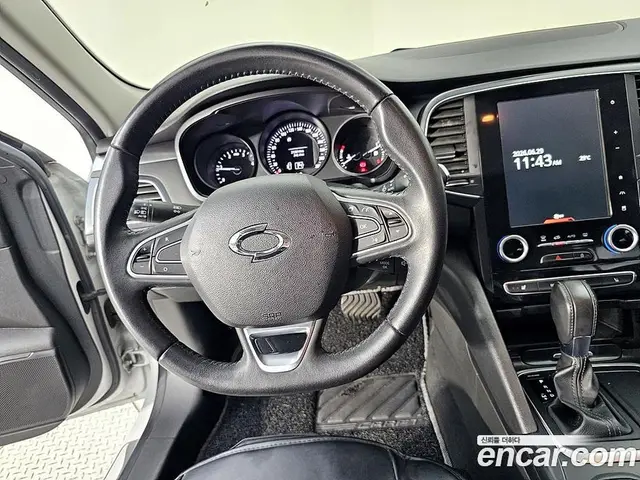 Renault (Samsung) SM6 2017 1.5 автомат (гидро), миниатюра 12