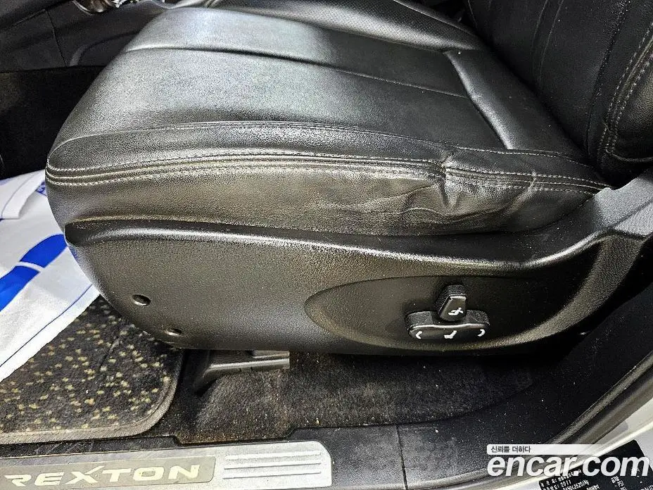 SsangYong Rexton 2011 2.0 автомат (гидро), фото 16