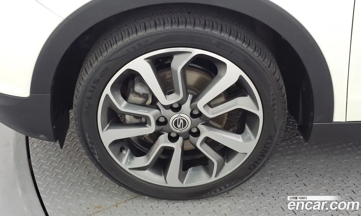 SsangYong TIBOLI 2016 1.6 автомат (гидро), фото 5