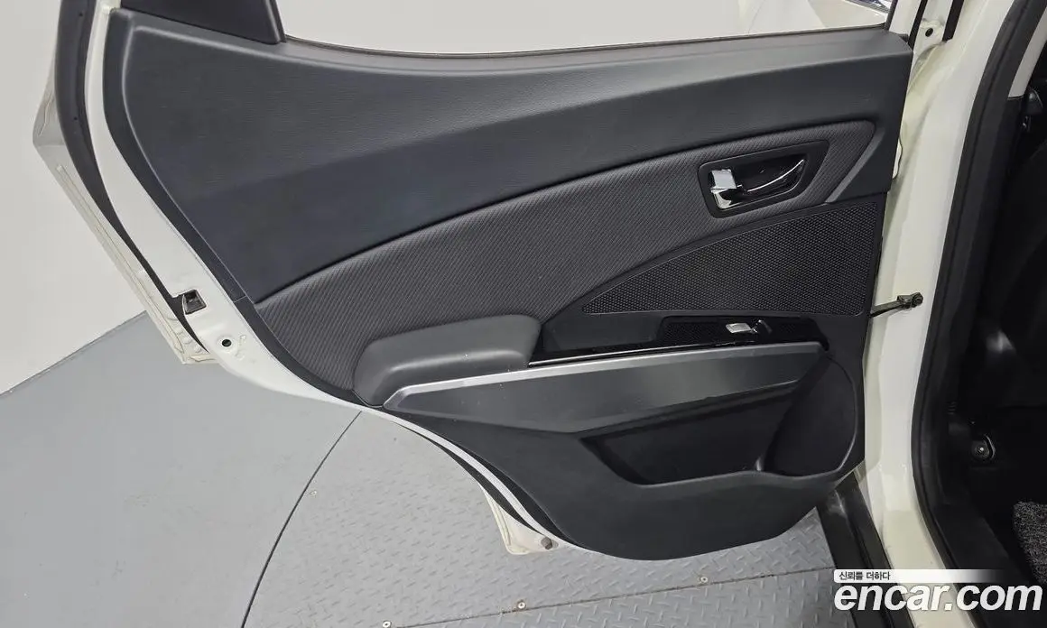 SsangYong TIBOLI 2018 1.6 автомат (гидро), фото 15
