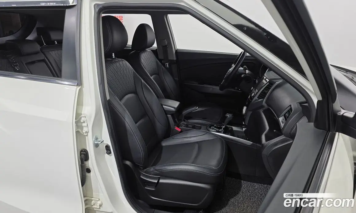 SsangYong TIBOLI 2018 1.6 автомат (гидро), фото 16