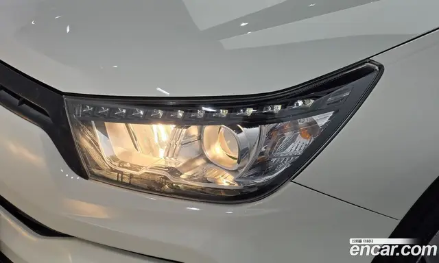 SsangYong TIBOLI 2018 1.6 автомат (гидро), миниатюра 8