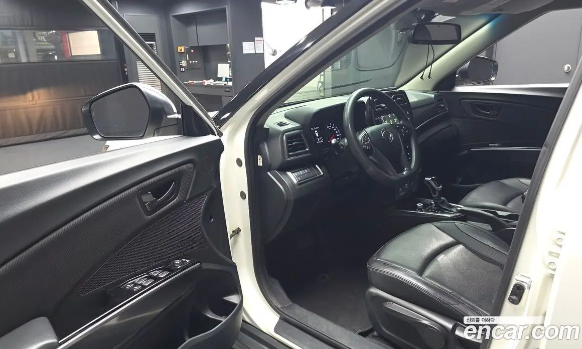 SsangYong TIBOLI 2019 1.5 автомат (гидро), фото 13