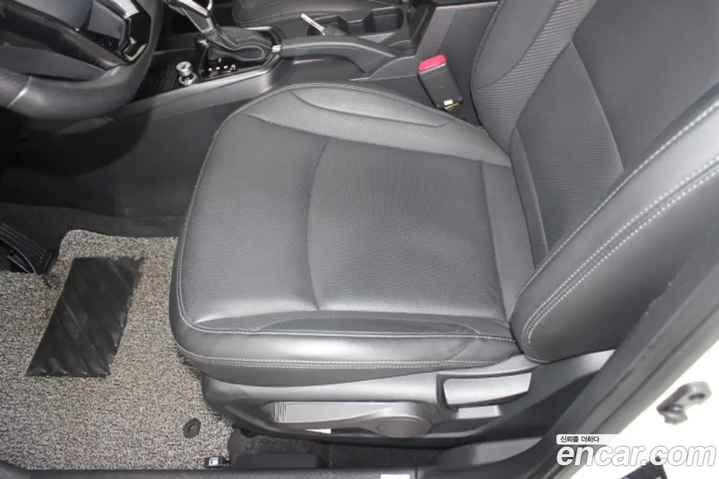 SsangYong TIBOLI 2019 1.5 автомат (гидро), фото 17