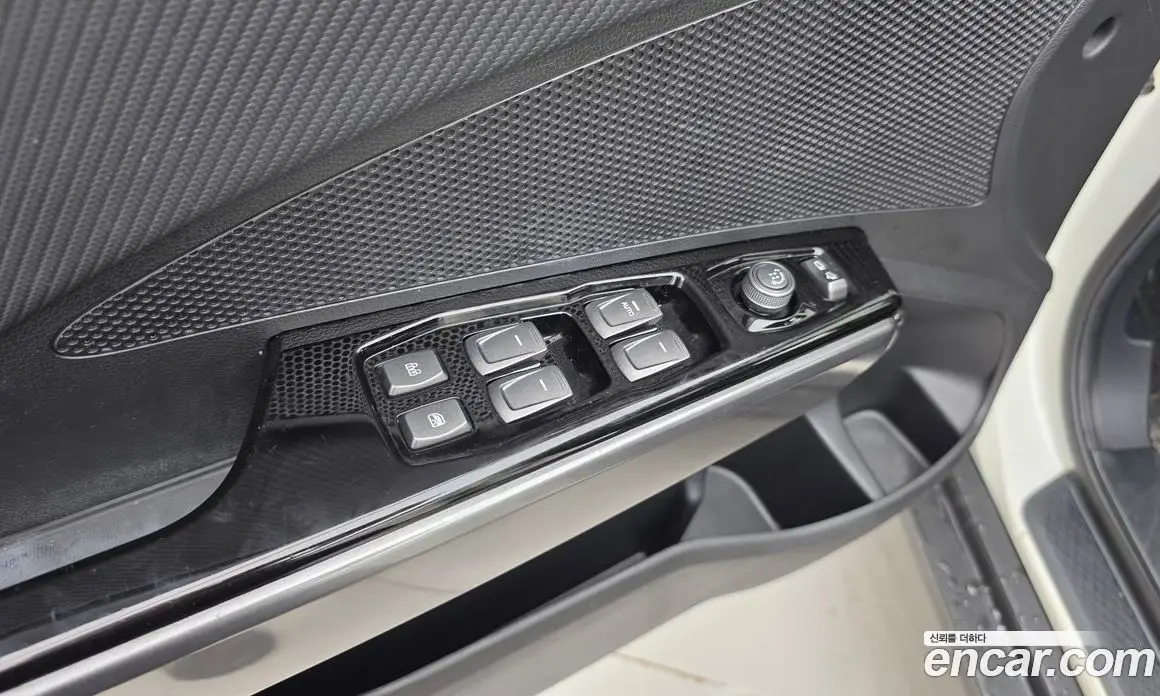SsangYong TIBOLI 2022 1.5 автомат (гидро), фото 16