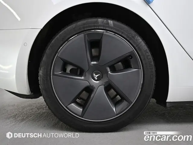 Tesla Model 3 2022 автомат (гидро), миниатюра 5