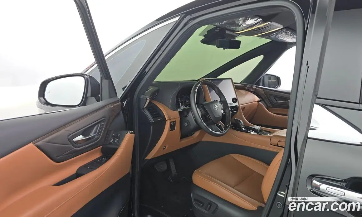Toyota Alphard 2025 2.5 автомат (гидро), фото 13