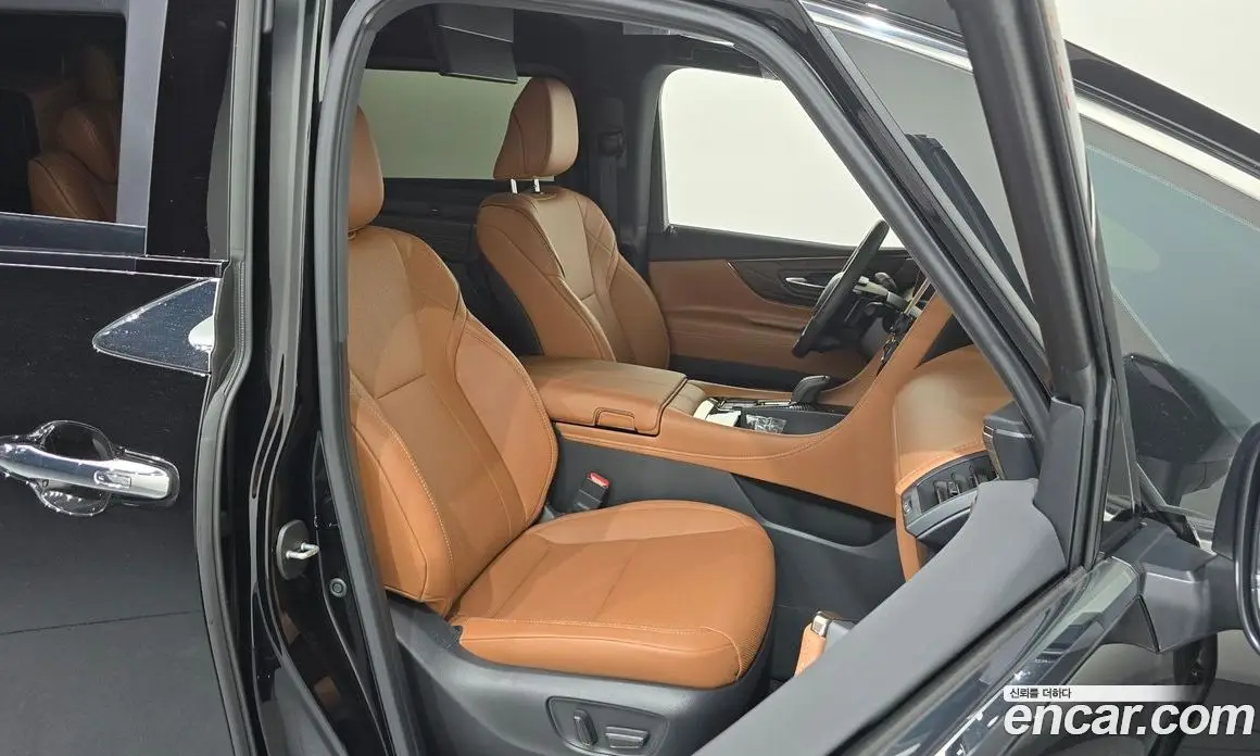 Toyota Alphard 2025 2.5 автомат (гидро), фото 16