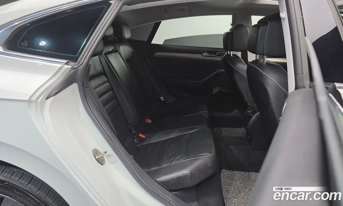 Volkswagen Arteon 2020 2.0 автомат (гидро), фото 17