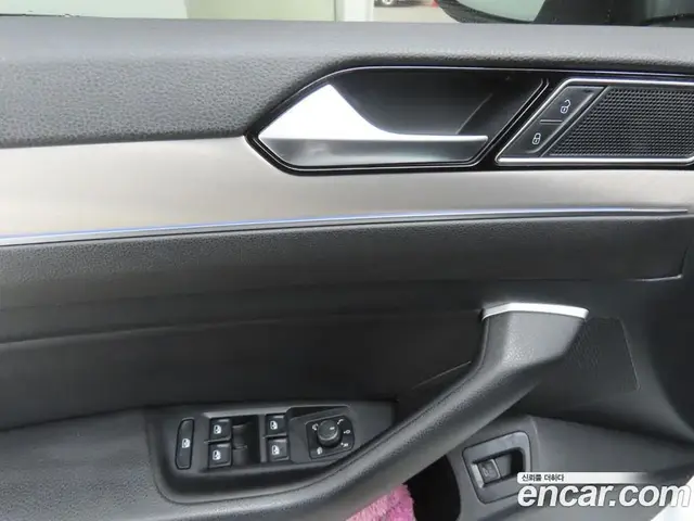 Volkswagen Arteon 2020 2.0 автомат (гидро), миниатюра 9 Volkswagen Arteon 2020 2.0 автомат (гидро), миниатюра 9