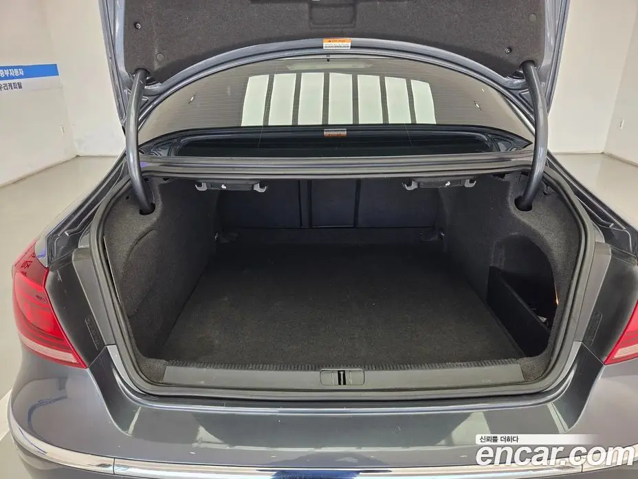 Volkswagen CC 2013 2.0 автомат (гидро), фото 7 Volkswagen CC 2013 2.0 автомат (гидро), фото 7