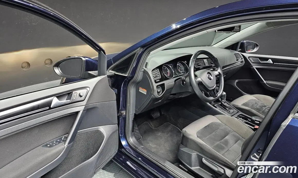 Volkswagen Golf 2014 2.0 автомат (гидро), фото 11
