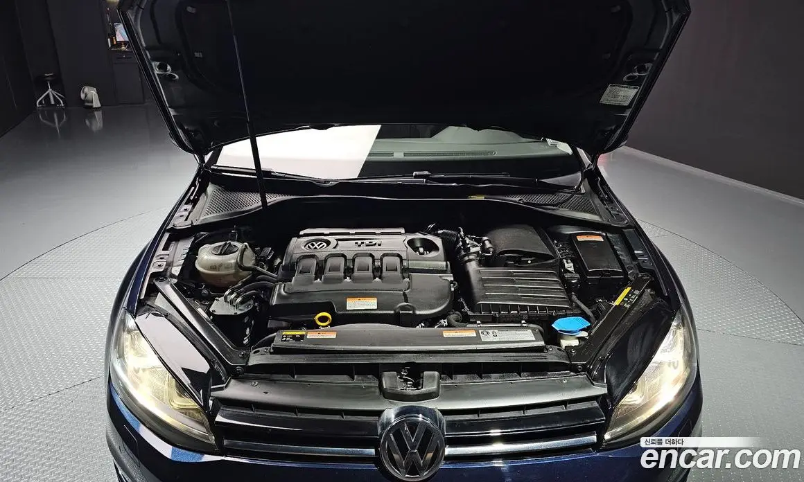Volkswagen Golf 2014 2.0 автомат (гидро), фото 6