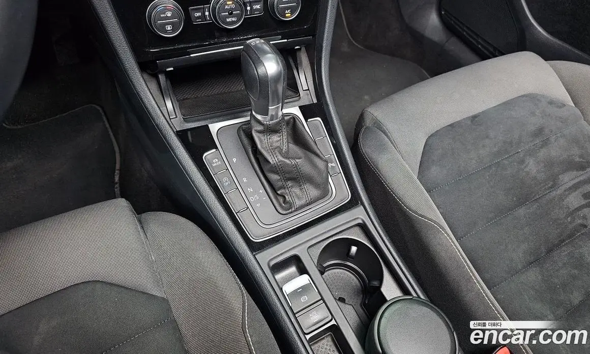 Volkswagen Golf 2014 2.0 автомат (гидро), фото 9