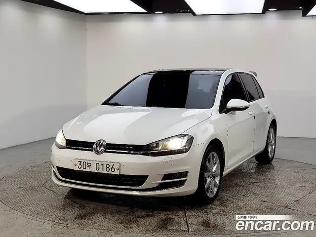 Volkswagen Golf 2015 2.0 автомат (гидро), миниатюра 1